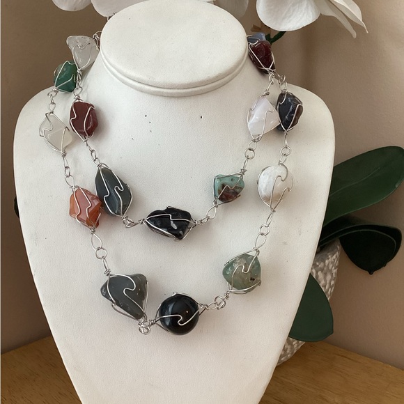 Multi-Color Stone Necklace - Picture 2 of 5